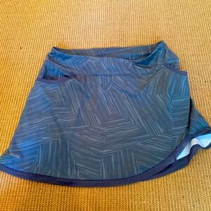 Cycling skirt with detachable bike shorts